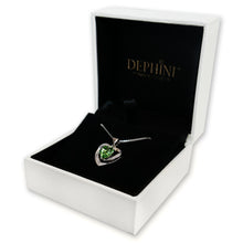 Load image into Gallery viewer, Luxury Green heart necklace