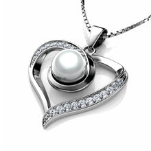 Load image into Gallery viewer, Heart Pearl Necklace